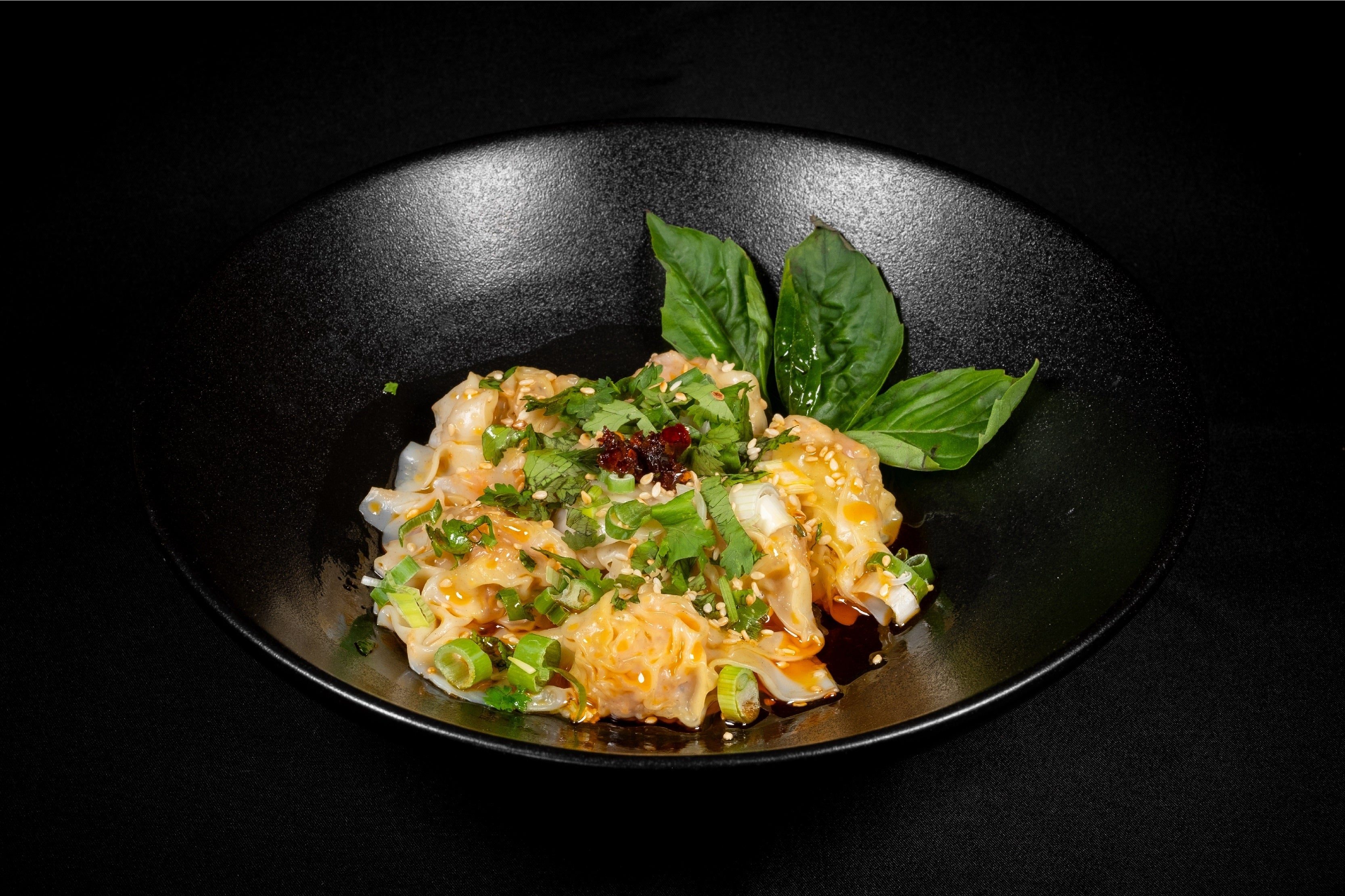 Wonton in Chili Oil (Hoanh Thanh Sa Te).