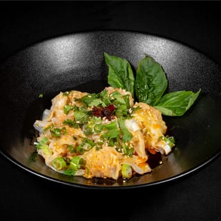 Wonton in Chili Oil (Hoanh Thanh Sa Te)